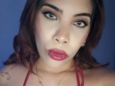 الصورة الرمزية لـmishellcollins