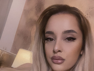 Evie is naughty❤️