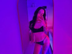 EvieRose_1 — LIVE on BongaCams