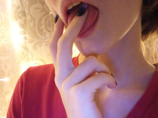 I love sucking my fingers