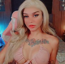 GLAMOROUS_QUEEN