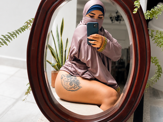 Falak is very horny, wants to have fun 🥵