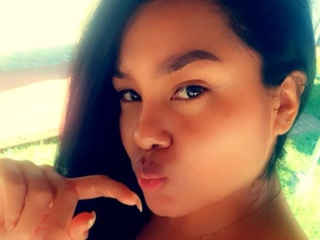 KISSES