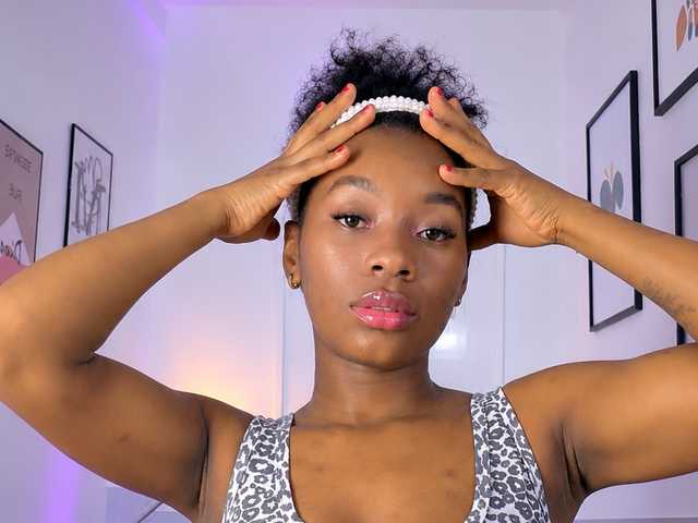 petitelittleebony