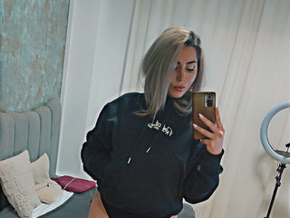 Come get your hoodie back 😝