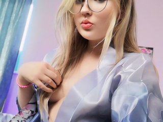 //