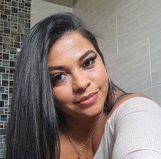 Brunette-Scarleth