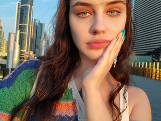 Here the thrush does not feed for no reason