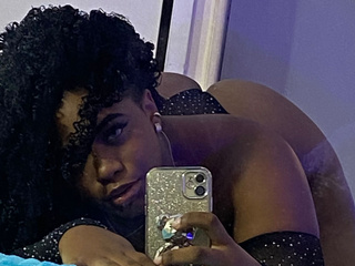 sexy  tyra
