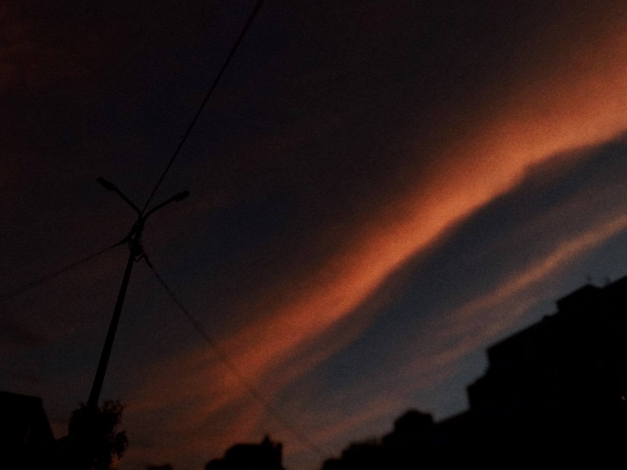 elenaaddiction мой готэм закован в подземных оковах здесь люди под порохом тонут вокруг одна падаль и похоть так и живем в системах подпольных image: 1