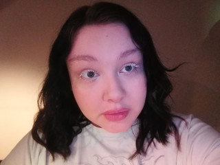 white lashes looks snowy