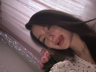 Гляньте какая я красивая 😁