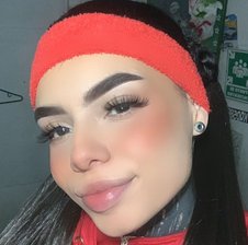 Zoe-monroee