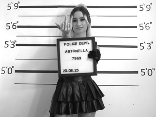 Caution: repeat offender in causing sighs 💘