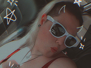 Cheeky Snapchat Car Selfies