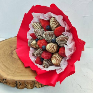 Strawberries in chocolate