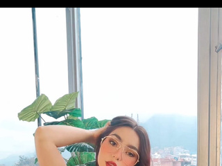 Dangerous and beautiful  🥰😈