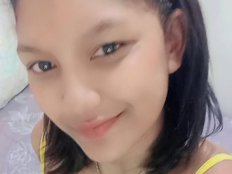 elly-willis Live Webcam on BongaCams