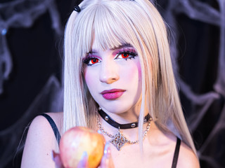 💋 Misaa plays… dirty.