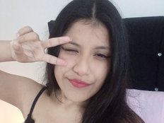 petite-paola