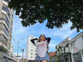 Sunny afternoon, beautiful outfit