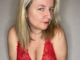 MarieSlate Live Chat on BongaCams