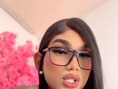 Arlinn Live Webcam on BongaCams