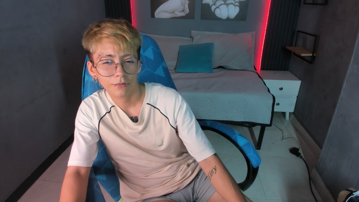 Morgans_Transmen ABOUT ME :3 image: 1