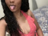 xsneakycouple