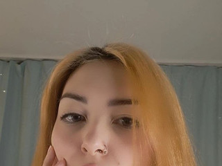 Girls have only two moods: "I have nothing to wear