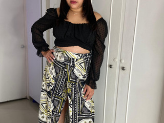 Elegance, sensuality and mischief