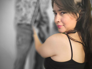 back clothes is the best?