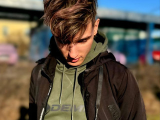 I like to take pictures