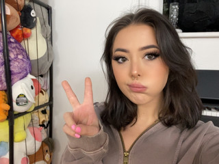 Just a random pic😈