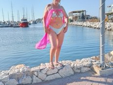 Yeseniaa25 Live Webcam on BongaCams