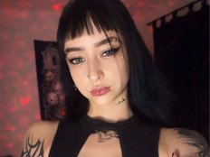 DakariaHills — LIVE on BongaCams