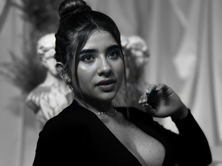 Beauty in black 🖤✨