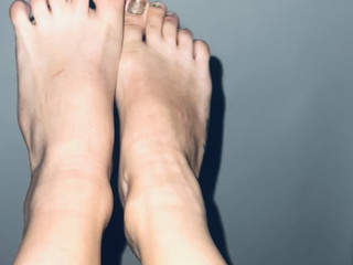 Toes