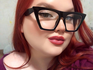 Страстная и красивая Мэри!