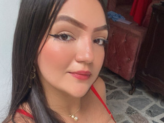 New photos in red lingerie