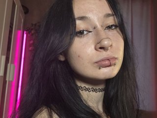 Live трансляция Juicy-Vikki - Runet.cam