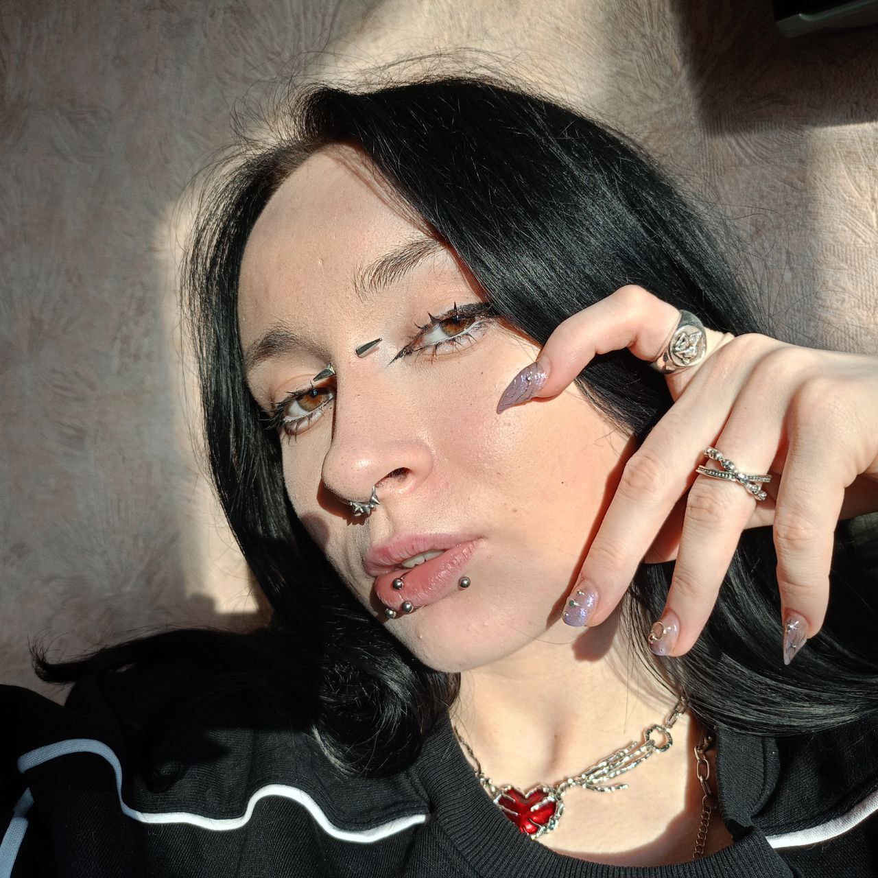 Juicy-Vikki about me image: 1