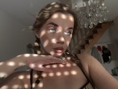 Trusty-dottie Erotik Cam Profil auf Sex-Cam.sex