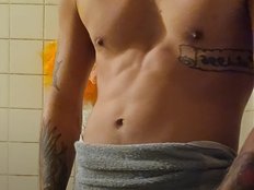 longdshmikey1 Live Webcam on BongaCams