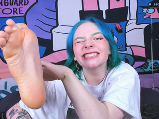 Feet you could cum on