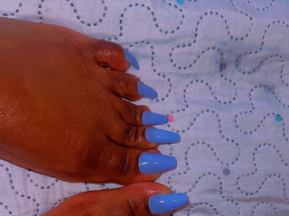 Sexy long blue nails feet