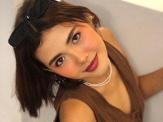 I send you a sweet kiss