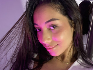 Looks that reach soul