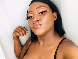 Nanababe1 webcam