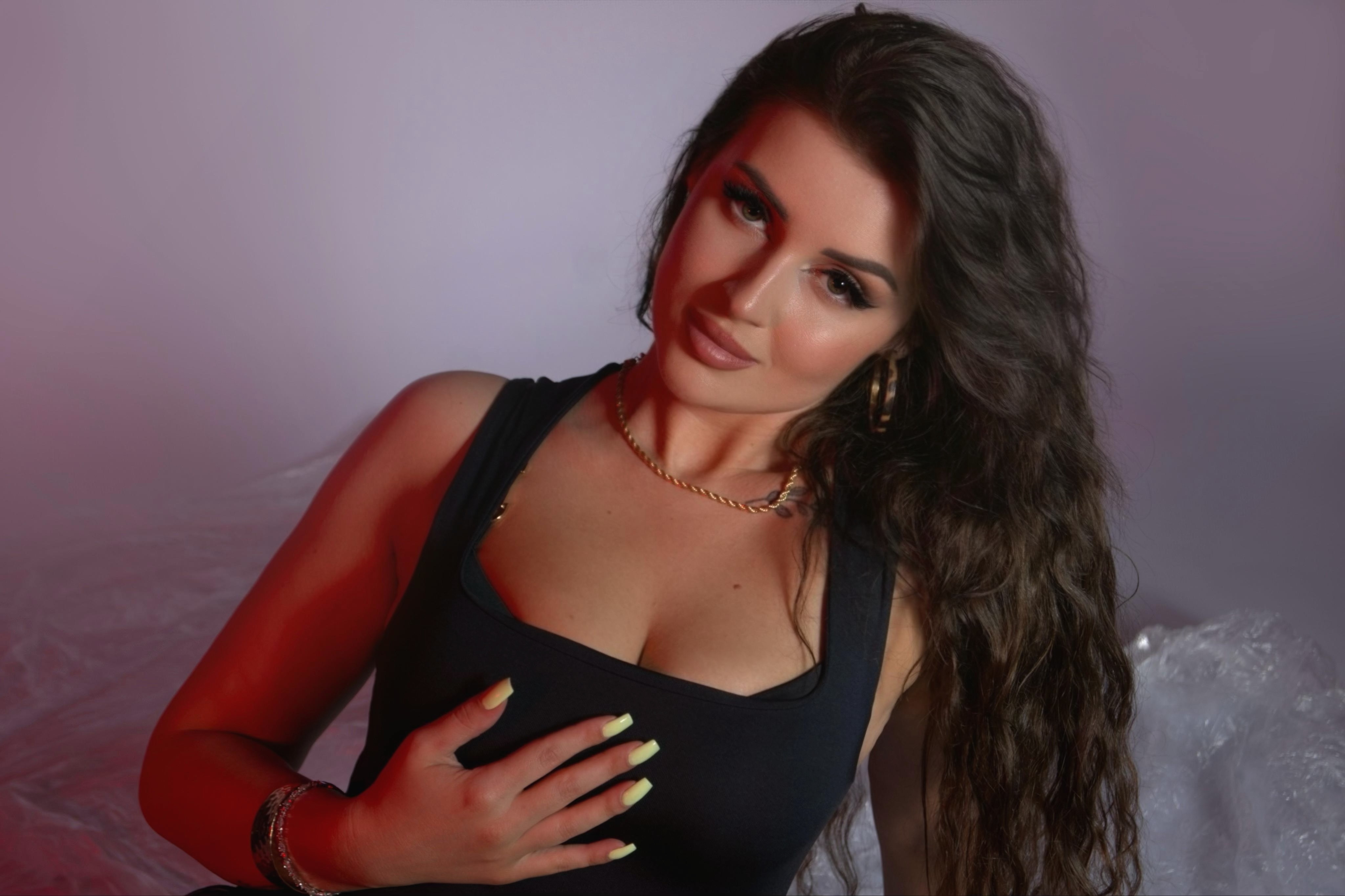 JessieBody JESSIE image: 1